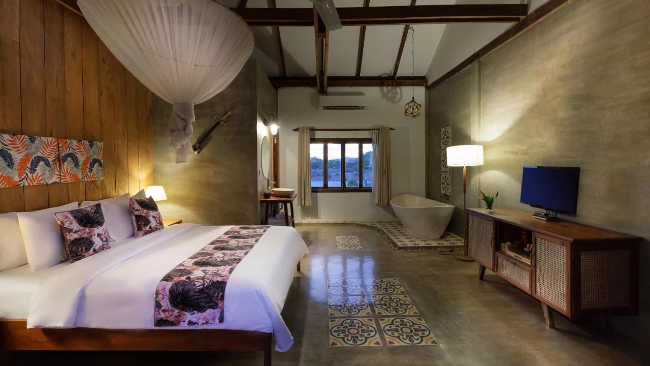 Dontrei Villa Angkor Siem Reap Exterior photo