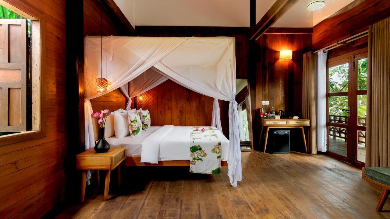 Dontrei Villa Angkor Siem Reap Exterior photo