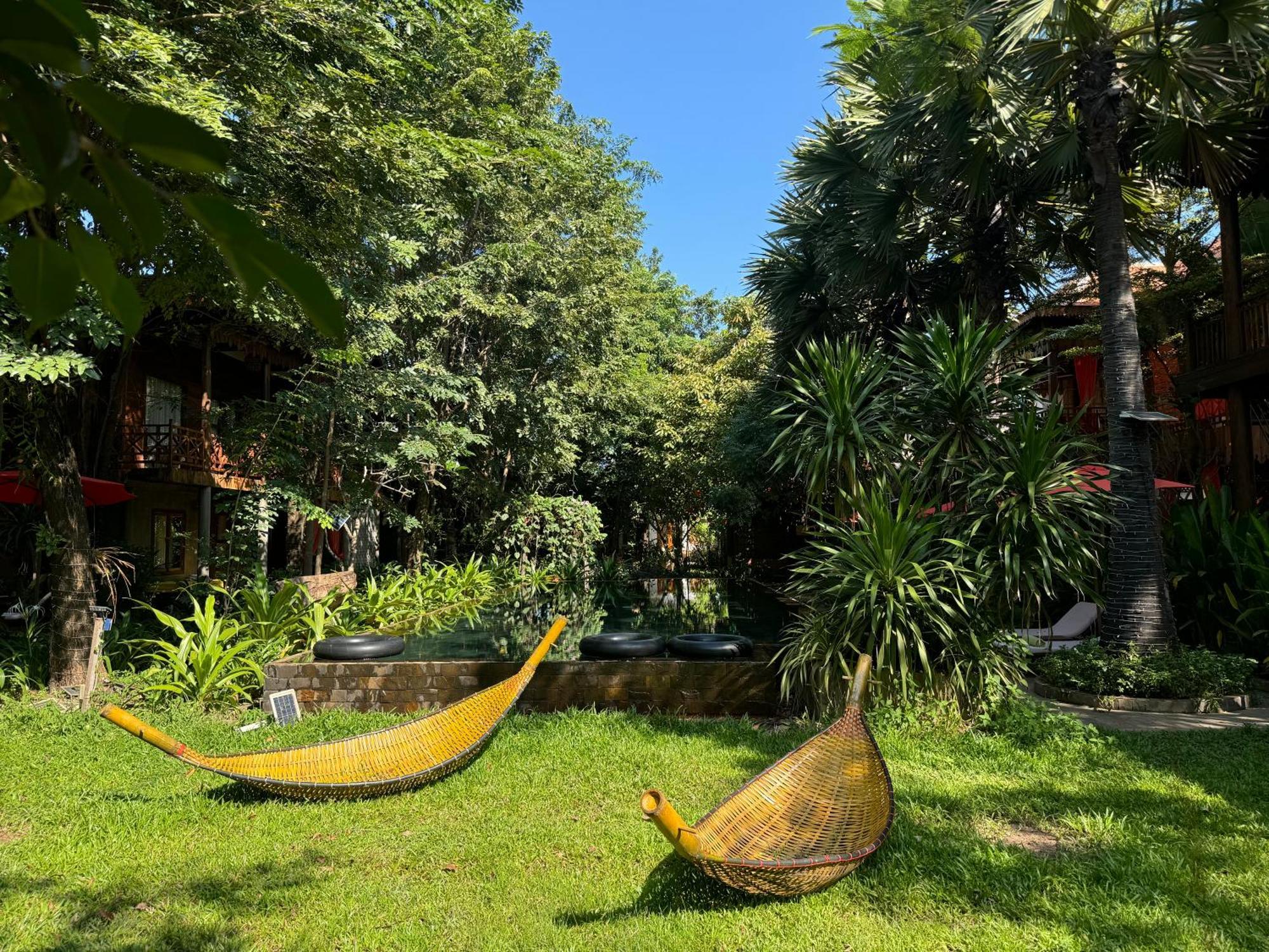 Dontrei Villa Angkor Siem Reap Exterior photo